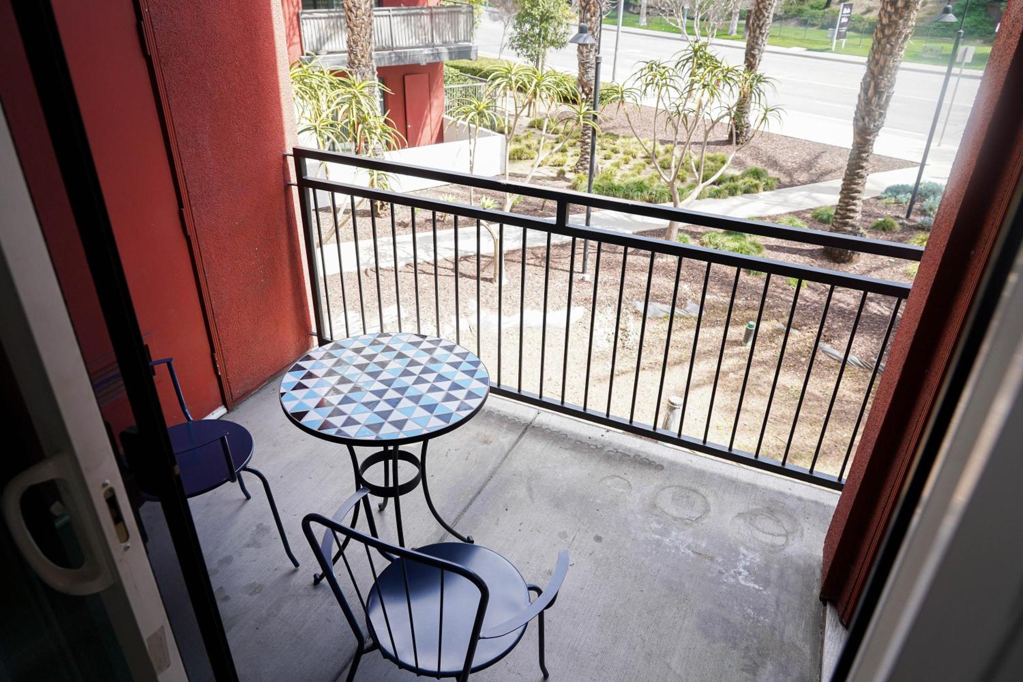 Lux 2 Bedroom In Woodland Hills Los Angeles Esterno foto