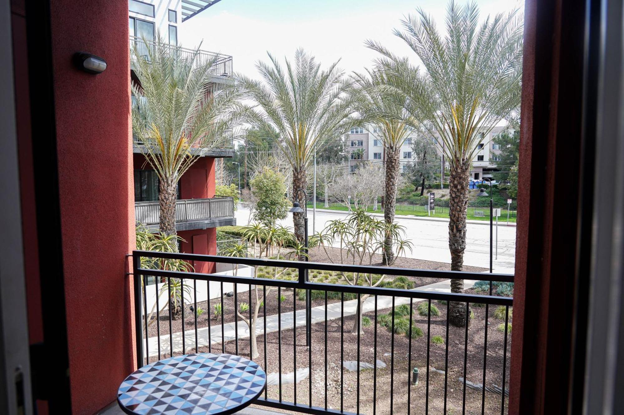 Lux 2 Bedroom In Woodland Hills Los Angeles Esterno foto
